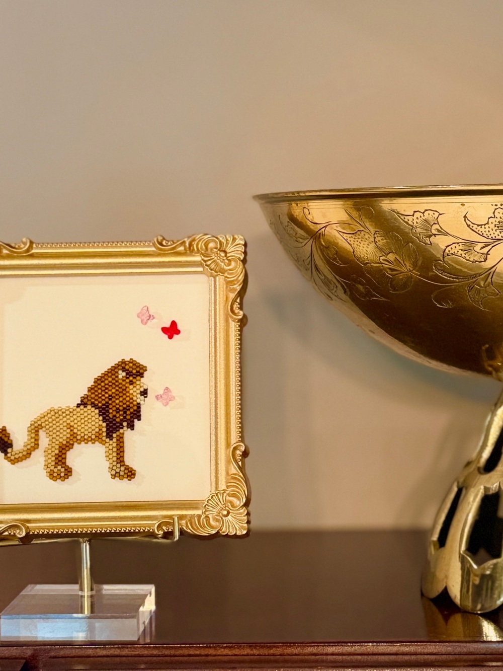 Framed beaded lion with crystal butterflies - safari or nursery decor - Picture 5 of 8